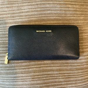 Michael Kors wallet
